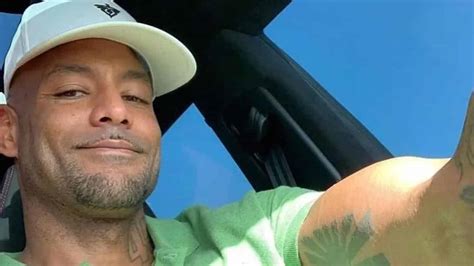 Booba prêt à contaminer ses fans avec la folie du clip Variant