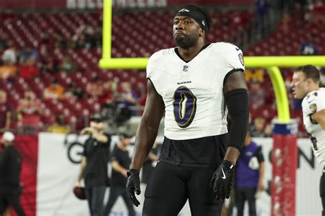 Ravens Roquan Smith Fined Steep Amount For Illegal Hit Newsweek