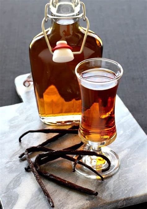 Homemade Amaretto Recipe How To Make Amaretto Mantitlement