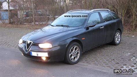 Alfa Romeo Alfa Sportwagon Jtd Distinctive Car Photo And