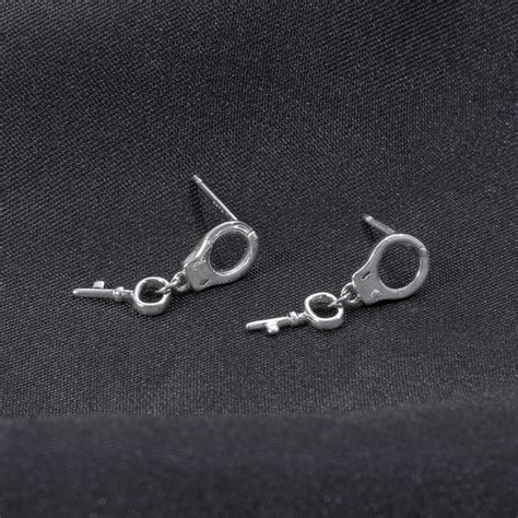Сребърни обеци "Белезници" – Silenti Jewelry