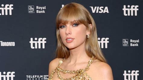 Taylor Swift Reveals Hidden Secret On New Midnights Album Covers Iheart