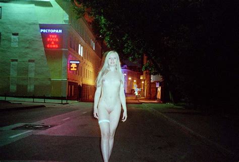 Crazy Russian Blonde Walks Nude At Night Moscow Streets Russian Sexy Girls