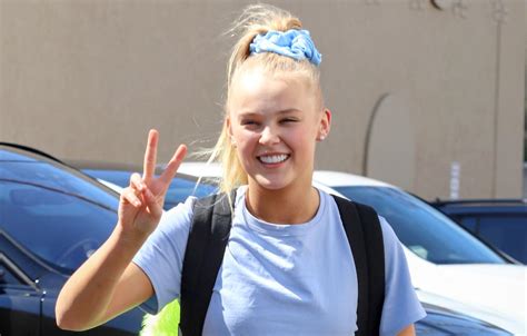 JoJo Siwa Reacts To Being Called A Gay Icon At Just Years Old