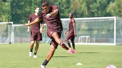 La Roma Torna Ad Allenarsi A Trigoria