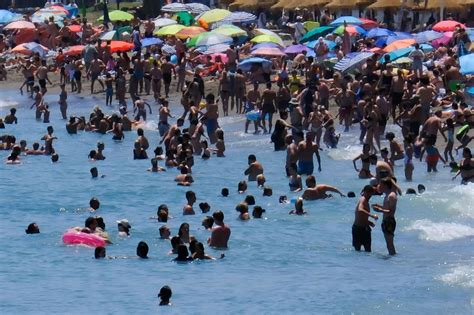 La caída del sistema informático provoca retrasos en el Aeropuerto de