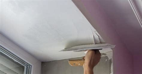 How To Skim Coat A Wall For Beginners Craftingwithconcrete