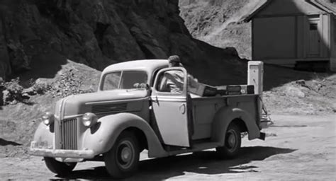 1940 Ford 1 Ton Pick Up 01y In Uranium Boom 1956