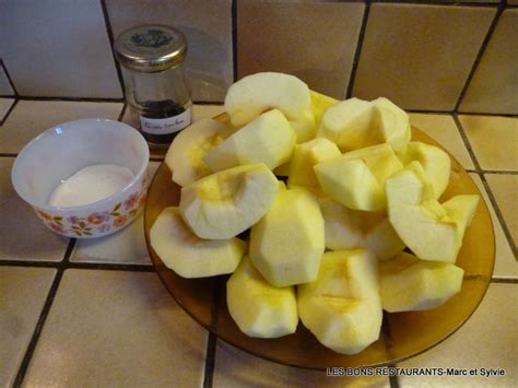 Panna Cotta La Compote De Pommes La F Ve Tonka Les Bons Restaurants