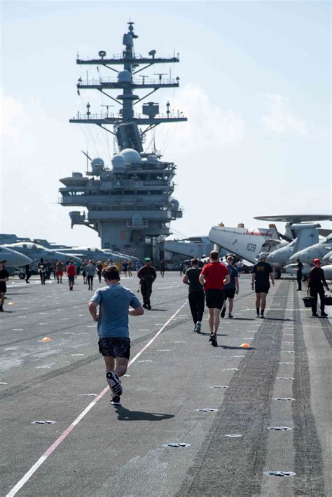 DVIDS Images USS Ronald Reagan CVN 76 Flight Deck 5k Image 4 Of 10