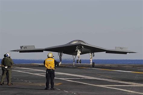 X 47B Unmanned Combat Air System Wins Laureate Award UST