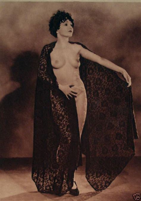 Naked Florence Johnston Added 05 26 2018 By Sina1984