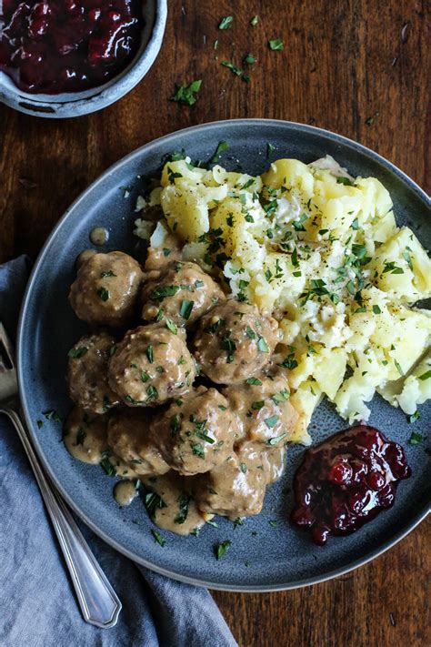 Easy Swedish Meatballs Recipe A Farmgirls Dabbles