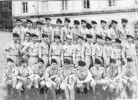 Photo de classe Ecole militaire d autun de 1971 de 1970 Lycée