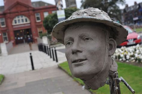 Gallery: Creating the Stan Hollis statue - Teesside Live