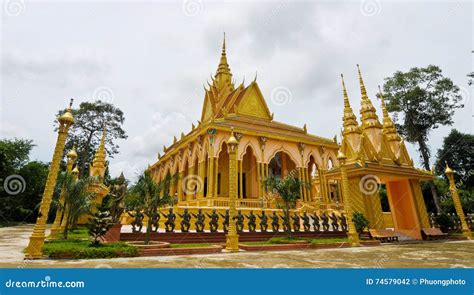 View of Chua Hang, a Khmer Temple in Tra Vinh, Vietnam Editorial ...