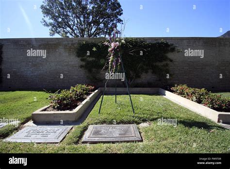 Celebrity Final Resting Places Forest Lawn Memorial Park Hollywood