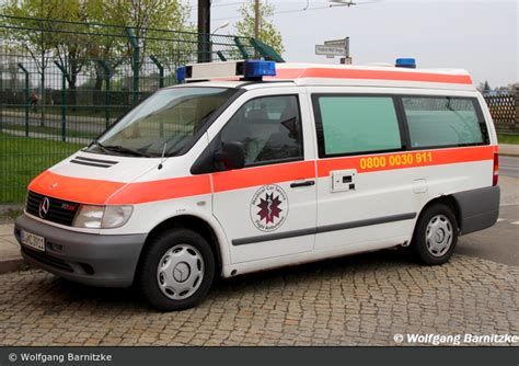 Einsatzfahrzeug Medical Car Service Ktw Bos Fahrzeuge