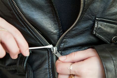 Расходится молния на куртке: как починить и избежать дальнейших поломок