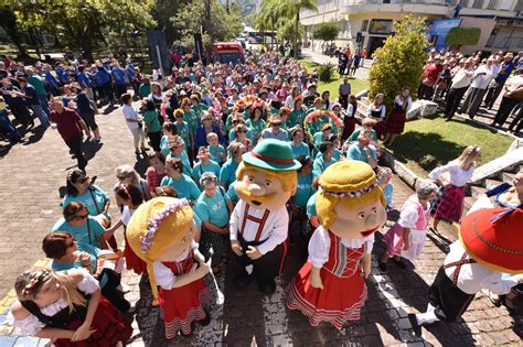 Dia Da Maturidade Ativa Espera Reunir Mil Na Oktoberfest Em