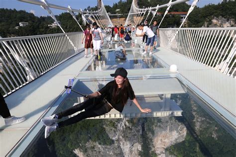 China’s Glass Bottomed Bridge Closed Less Than Two Weeks After Opening Travel News Travel