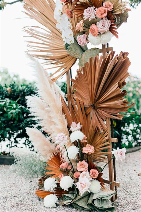 Decoración Con Hoja De Palma Seca Para La Boda