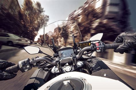 Как тормозить на мотоцикле правильно — Мотоциклы CFMOTO