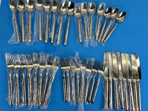 Hampton Silversmiths SHANGRILA Frosted Dots Stainless 39 Piece Set