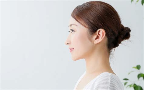 横顔がきれいな人の特徴と横顔美人になる方法｜eラインは必須？ 意外な解決法もあった！ Oggijp