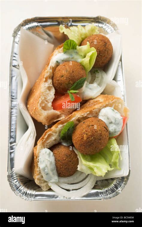 Falafel Chick Pea Balls In Flatbread To Take Away Stock Photo Alamy