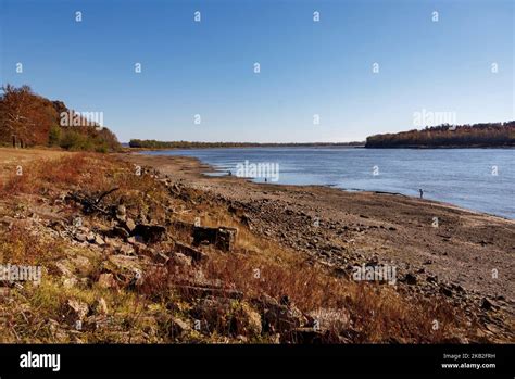 Mississippi River Low Water Levels Hi Res Stock Photography And Images