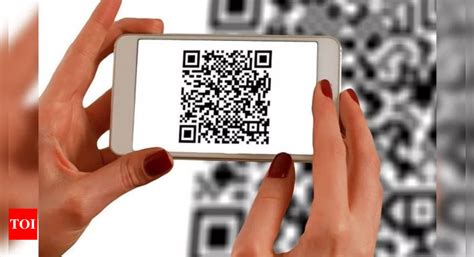 Pune Woman Scans Qr Code To Pay For Cake Loses Rs Lakh Pune