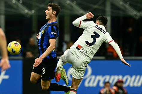 Giro Inter De Mil O Vence O Genoa E Aumenta Vantagem Na Lideran A Do