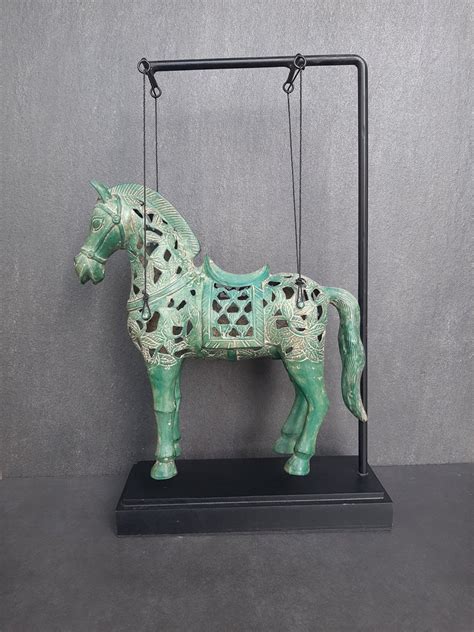 Statue En Bronze Cheval Suspendu En Filigrane Bol