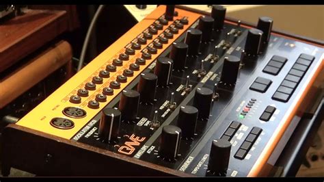 Behringer Crave Synthesizer Youtube