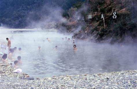 冬は仙人風呂夏は温泉掘り家族で楽しむ川湯温泉 つながる旅 by mincan