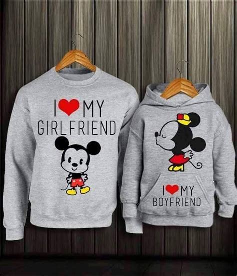 Pin By Akexandra On Chaquetas In 2021 Matching Couple Outfits Cute Couple Shirts Couples Hoodies