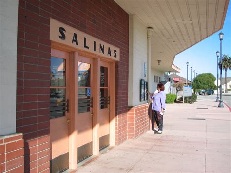 File:Amtrak train station Salinas ca.jpg - Wikipedia