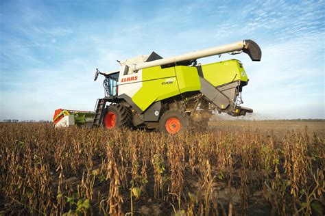 EVION Claas Svela Le Nuove Mietitrebbie A Bassa Potenza Fino A 258 Cv