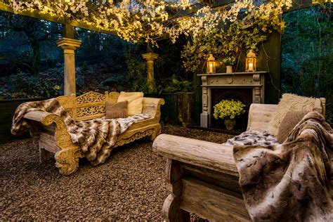 16 Enchanting Shabby Chic Patio Designs For Your Garden