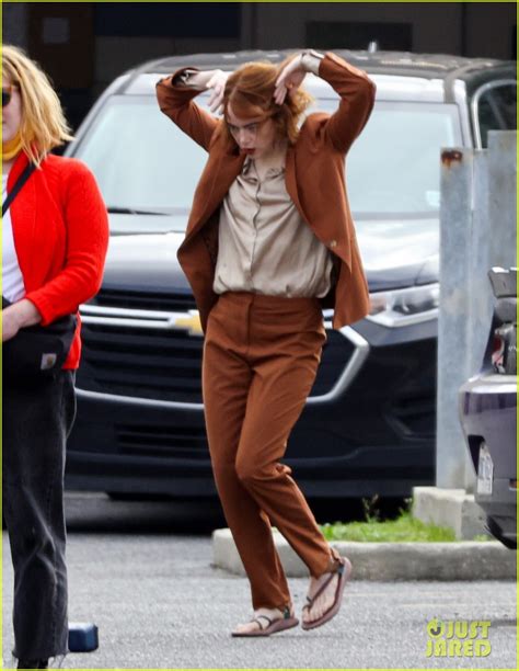 Emma Stone Strikes A Pose While Filming New Movie And With Jesse