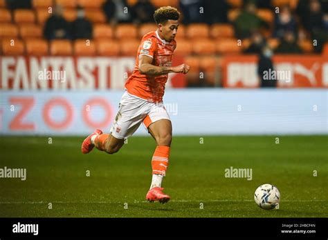 Jordan Lawrence Gabriel 4 Of Blackpool Makes A Break With The Ball