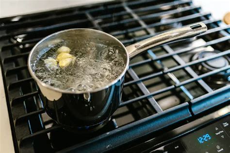 Healing The Scald How To Treat A Burn From Boiling Water