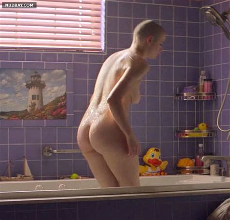 Joey King Naked In The Act S E Nudbay