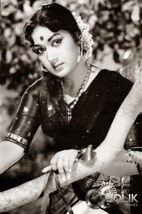 Veteran Actress Savithri Rare Photos Photos - FilmiBeat