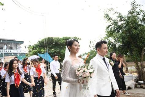 Đám cưới Phan Mạnh Quỳnh và vợ hot girl tại Nghệ An Khách mời hạn chế an ninh thắt chặt
