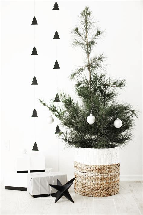 DIY Christmas tree garland + A Charlie Brown tree — Kristi Murphy | DIY Blog