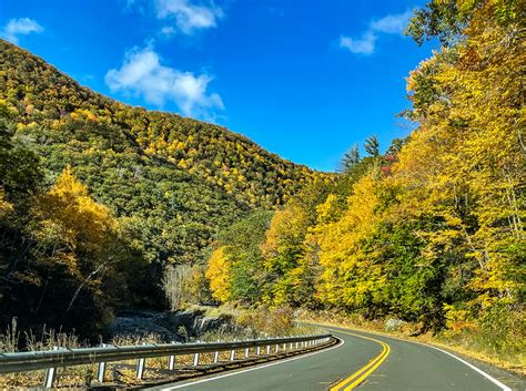 Eye-Popping Fall Scenery Dazzles Along the Mohawk Trail | Blaine Bonham Photography