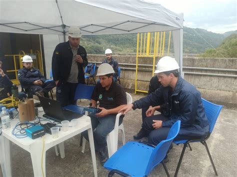 Colaboradores recebem treinamento sobre inspeção subaquática Ceran