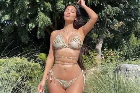 Kim Kardashian Soars Temperature In Hot Bikinis See Her Best Bikini